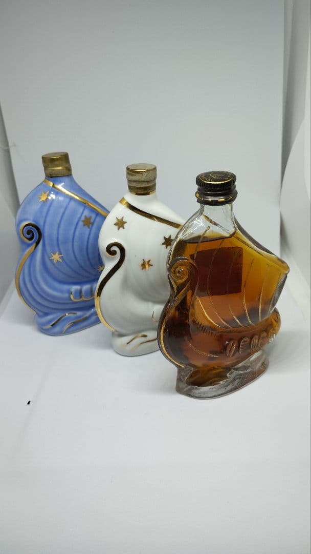 LARSEN  COGNAL  ミニチュアボトル  帆船型３本セット