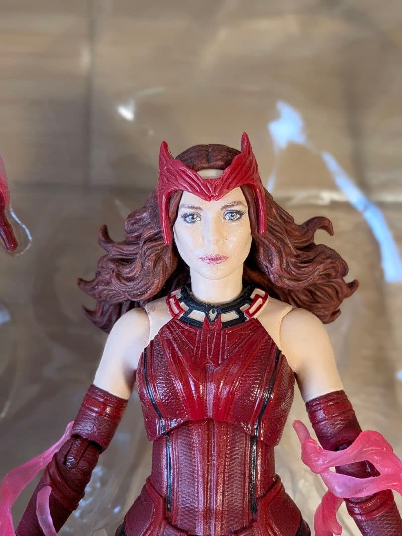 MARVEL LEGENDS SERIES　スカーレットウィッチ