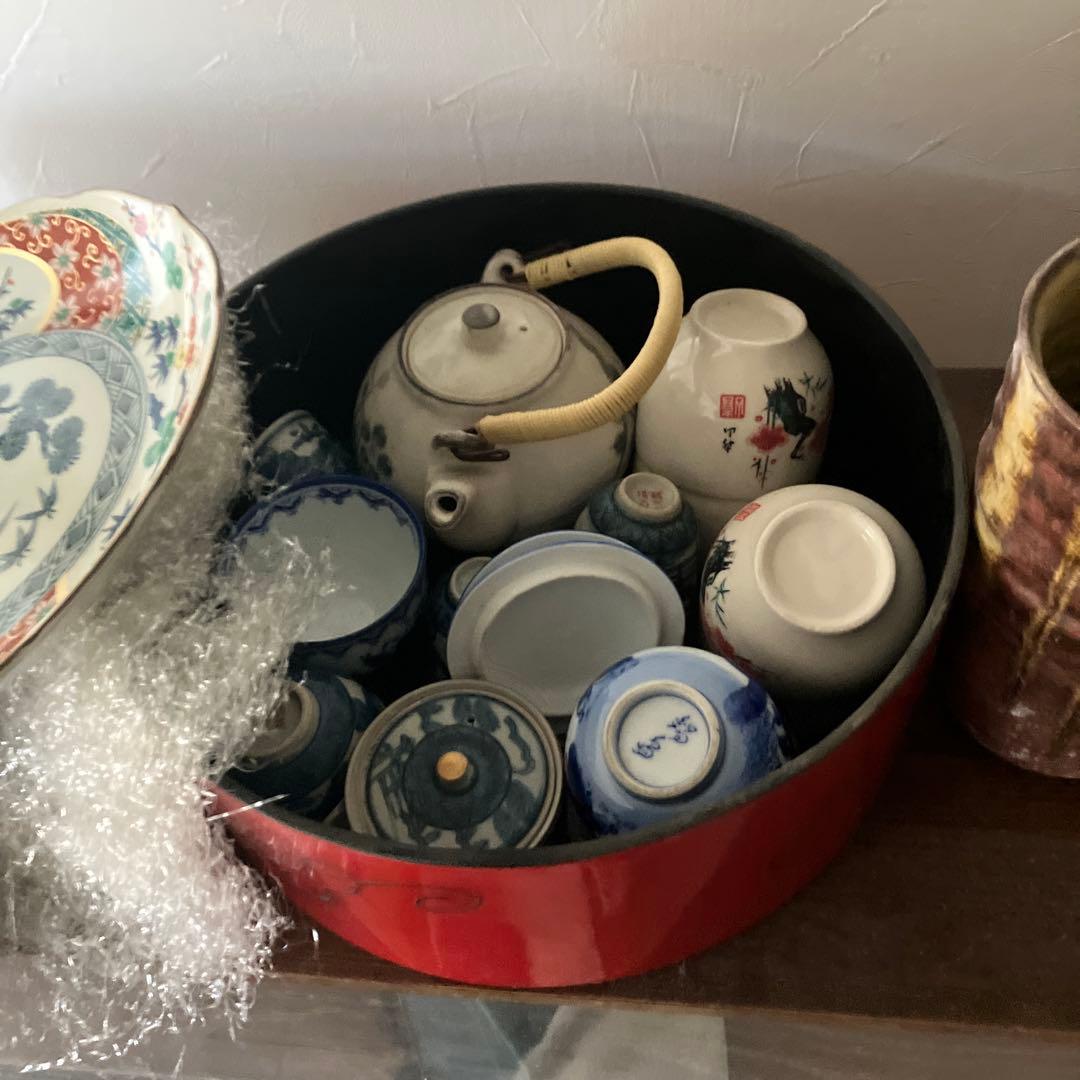 昭和レトロな木製ガラス扉キャビネット