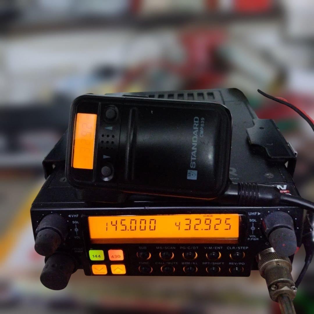 スタンダードTwin Bander C-5600Dマイク、デュプレクサ、車載金具