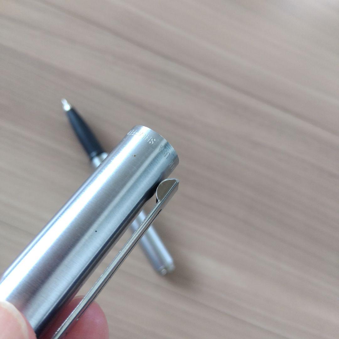 SHEAFFERボールペン 青黒各1本と替芯のセット