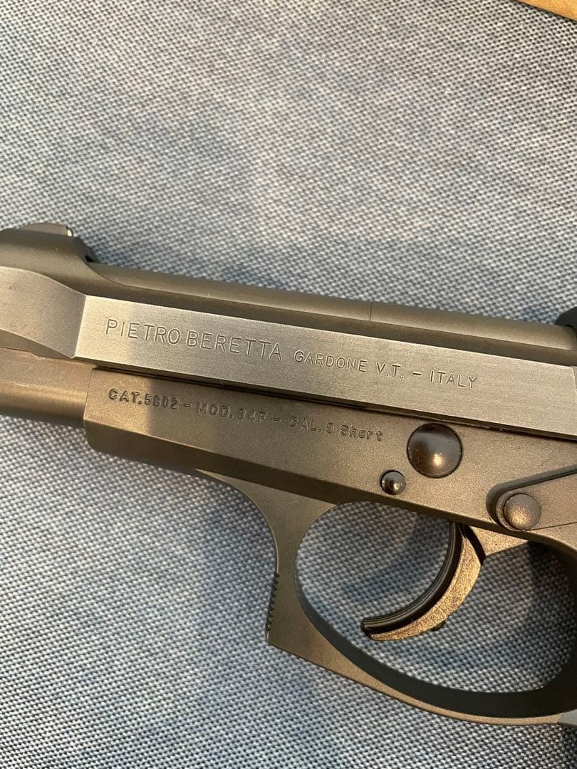 ウエスタンアームズ　ベレッタ　カーボンブラックHW M84FS