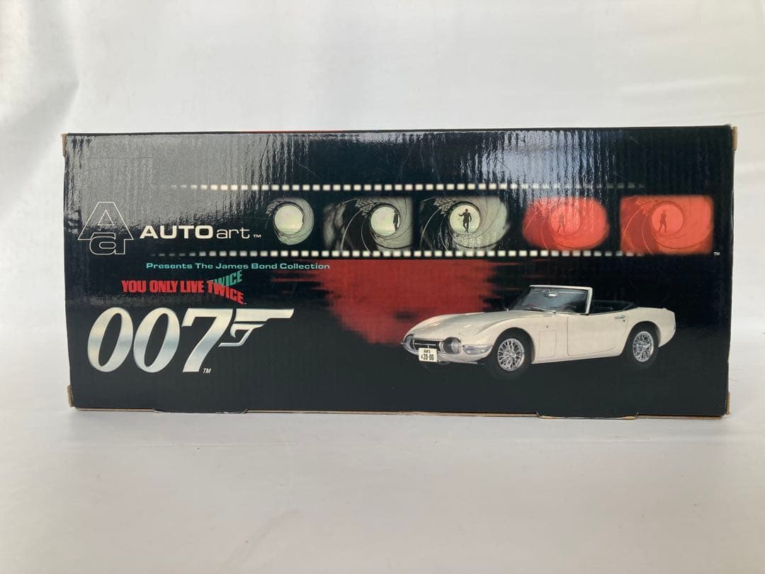 AUTOart 映画 「007は二度死ぬ」ボンドカー 1/18トヨタ2000GT