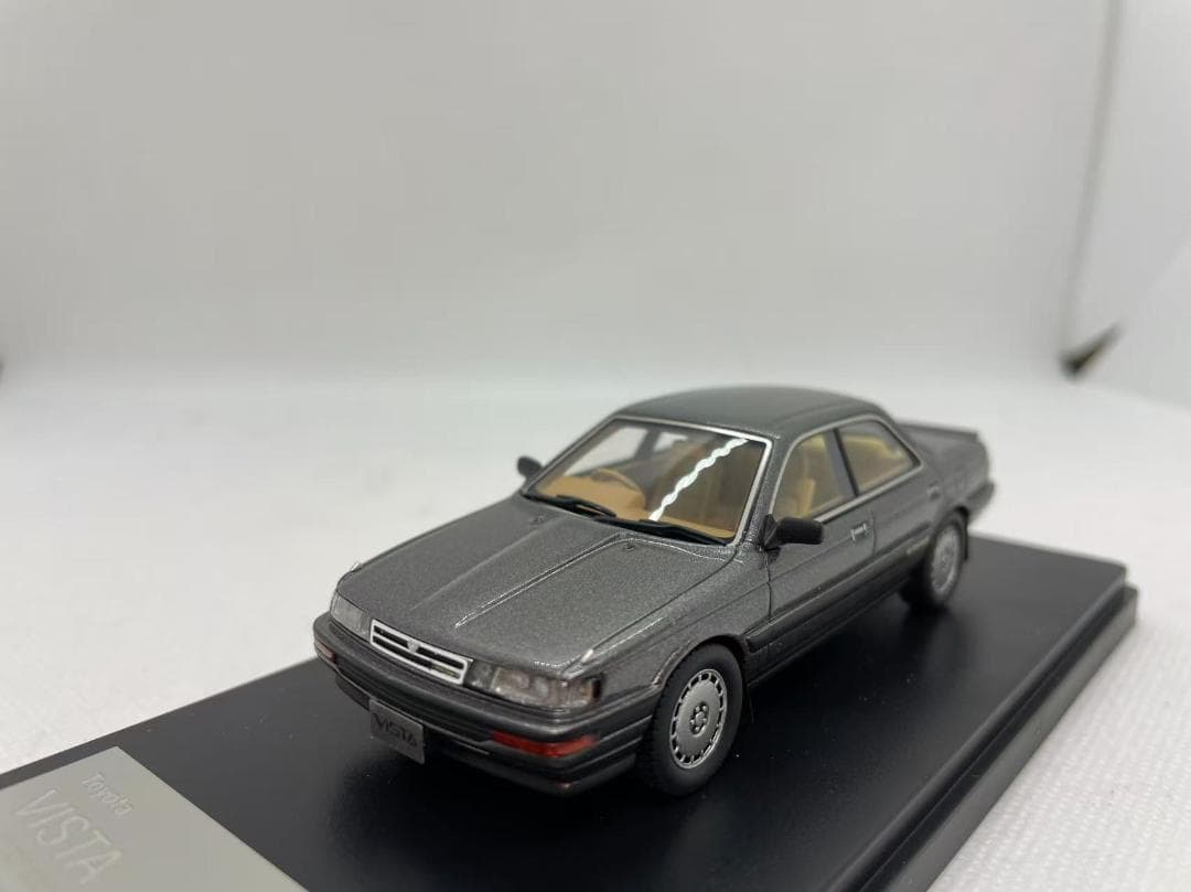 402-672 Hi-Story 1/43 トヨタ VISTA HARDTOP
