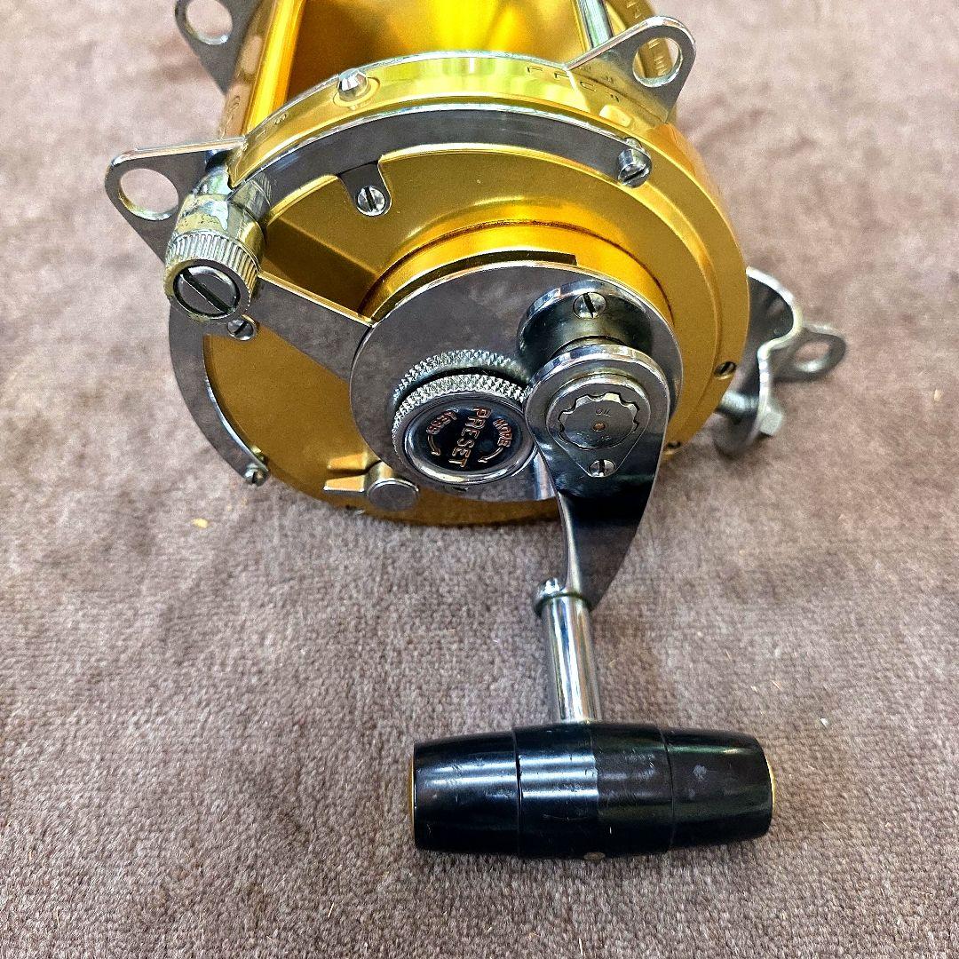 PENN International 80 両軸リール