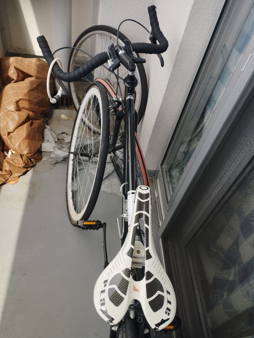 ロードバイク、室内保管　近場で取りに来られる方送料無料割引