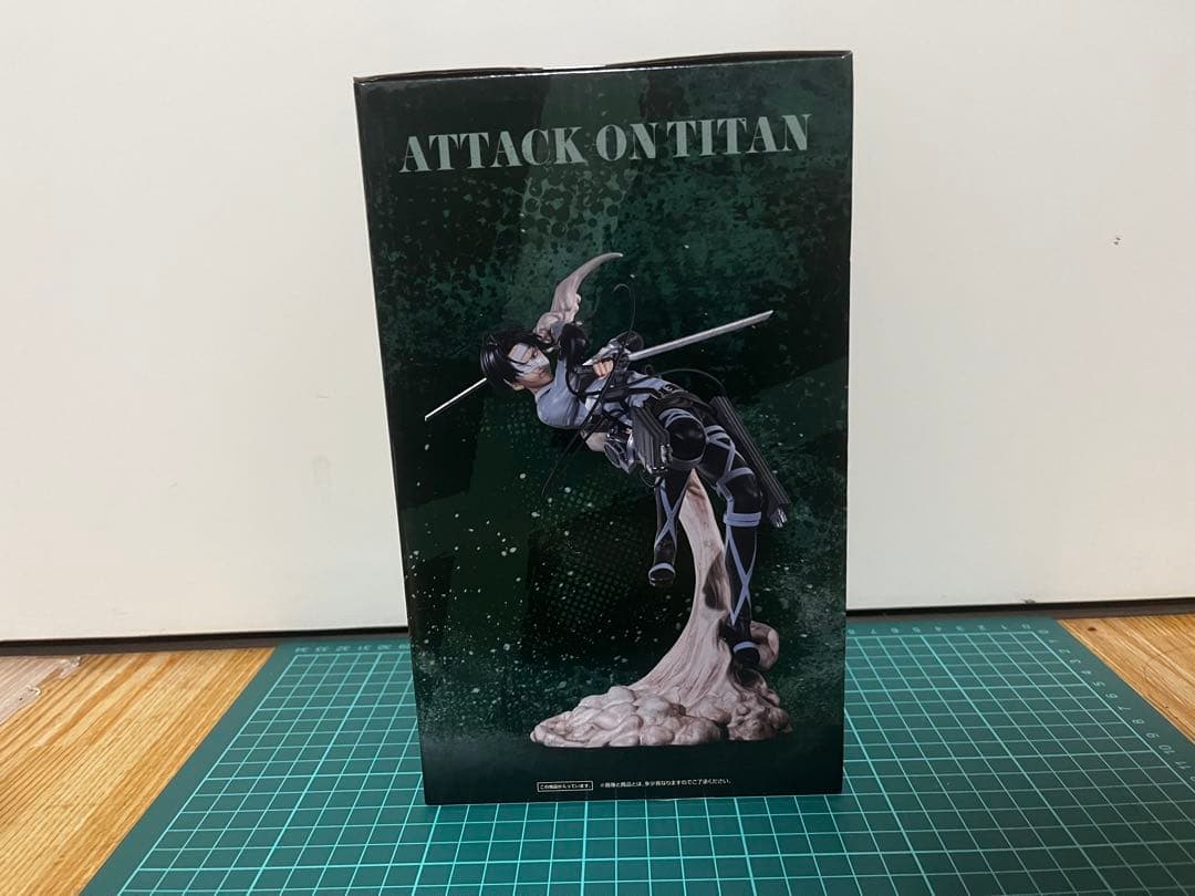 ジ*ア様 一番くじ 進撃の巨人 地鳴らし B賞 リヴァイ C賞 ハンジ フィギュ