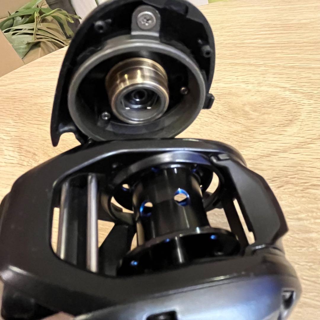 美品　19 SHIMANO SLX MGL 71HG ベイトリール　左巻き