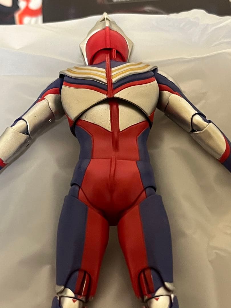 006 S.H.Figuarts 真骨頂　ウルトラマンティガ マルチタイプ