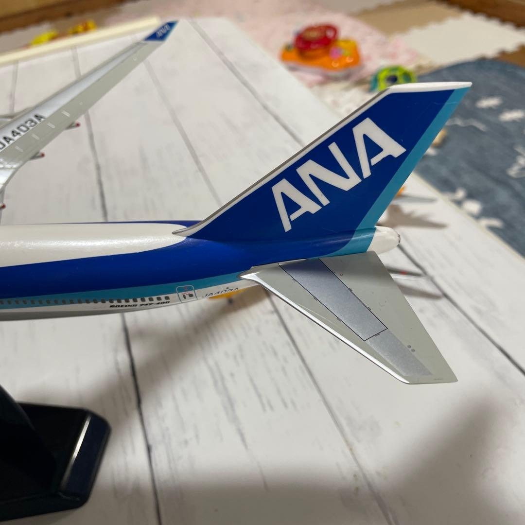 ANA ボーイング747 モデル 1/200