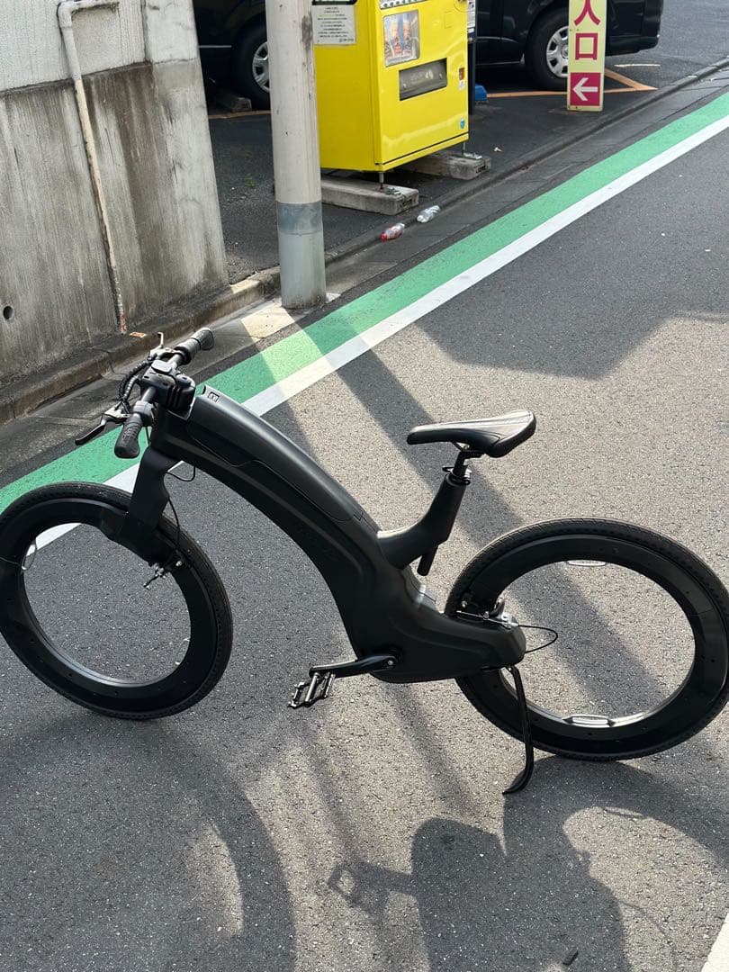 【送料込み】Reevo スポークレス ハブレス E-bike