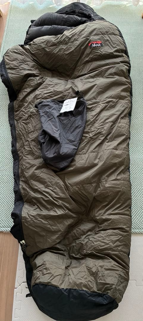 NANGA 寝袋 オーロラSTDレギュラーサイズ　オリーブグリーン　650FP