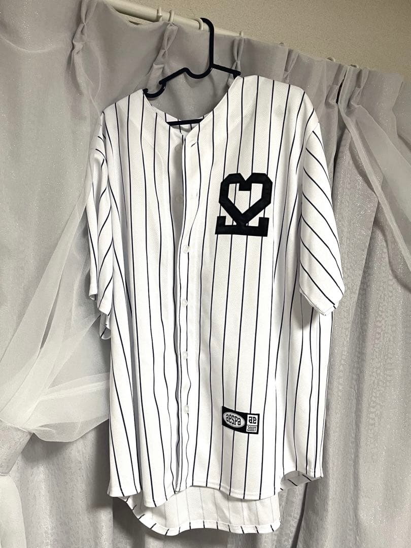 カリナ aespa 野球 ユニフォーム