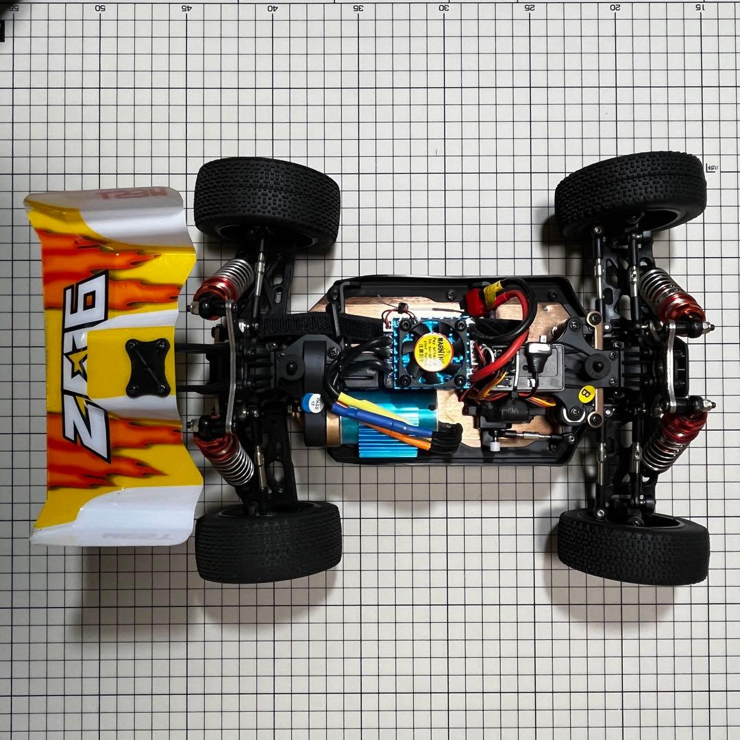 最終値下　爆速　ハイテック正規、社外OP多数ブラシレスラジコン75キロ4WD美品