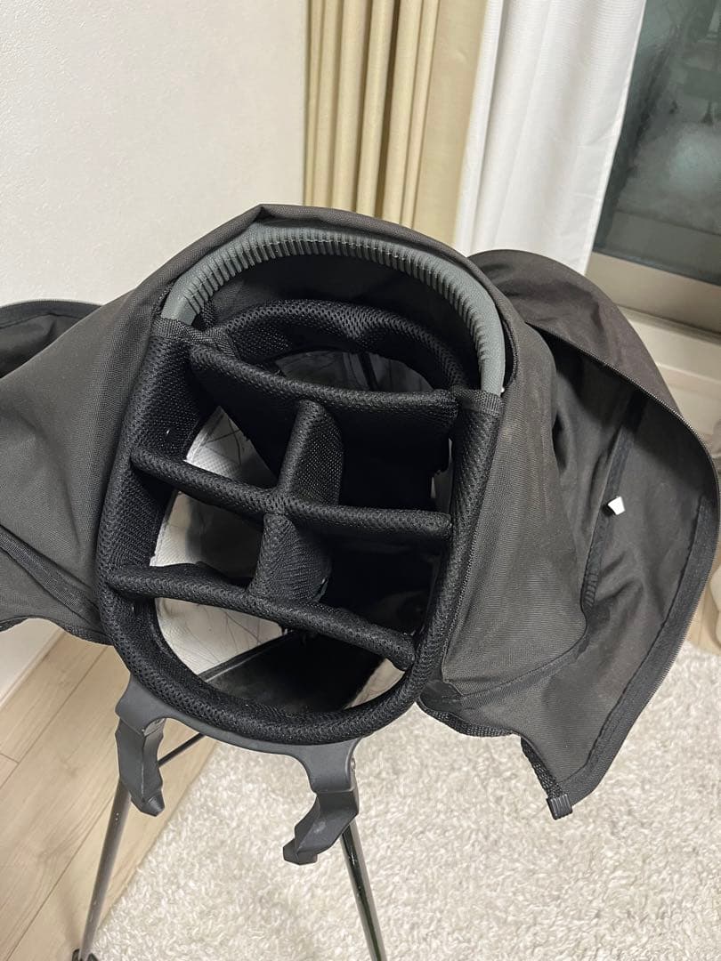 Oakley キャディバッグ スタンド式 ホワイト/ブラック