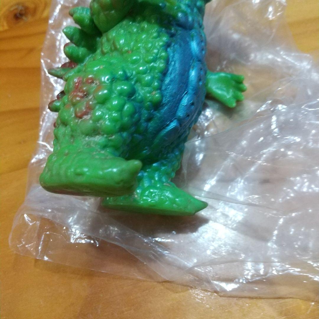 ミニソフビ マルサン ベロクロン