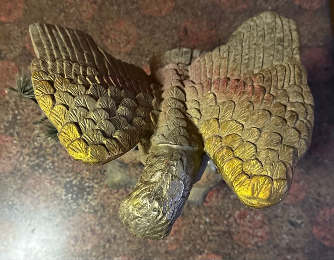 [エコメルカリ便割引有り]鷹 松 置物 銅製 ブロンズ製 アンティーク 骨董品