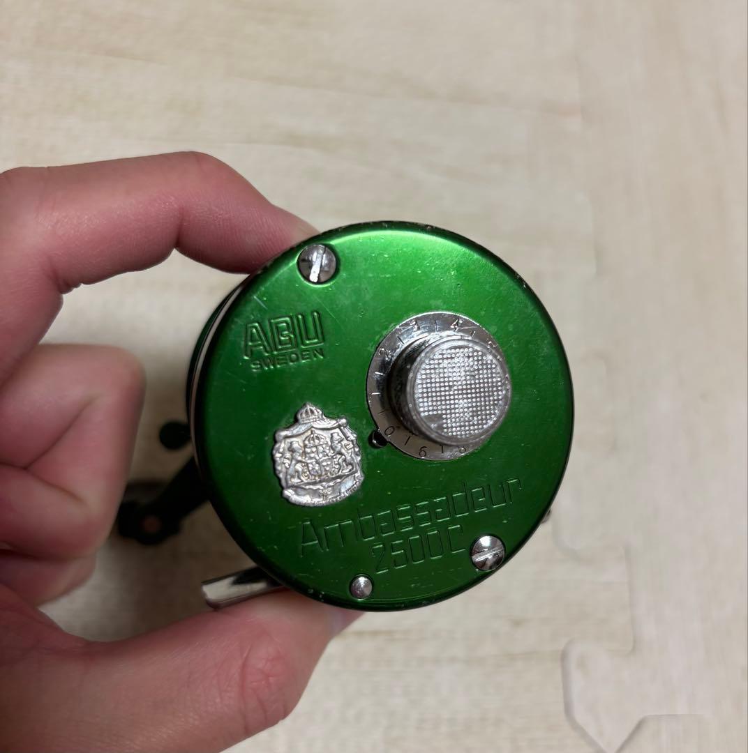 アブ アンバサダー2500C ノスタルジアグリーン