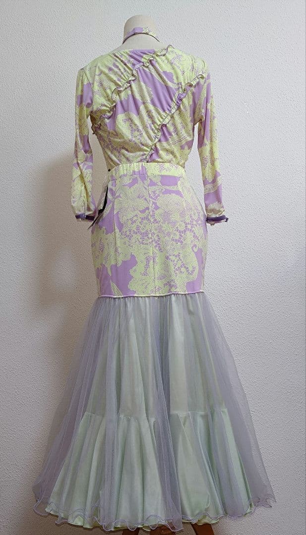 SALE☆チャコット　社交ダンス　L トップス　スカート 定価80300円