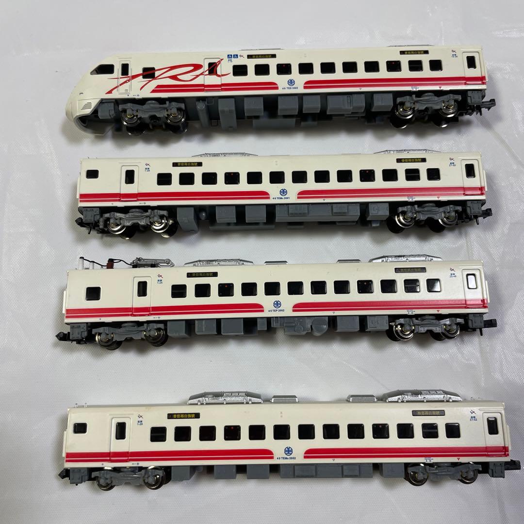 三鶯重工 TW10-002.003 台鉄2000 プユマ号　8両セット