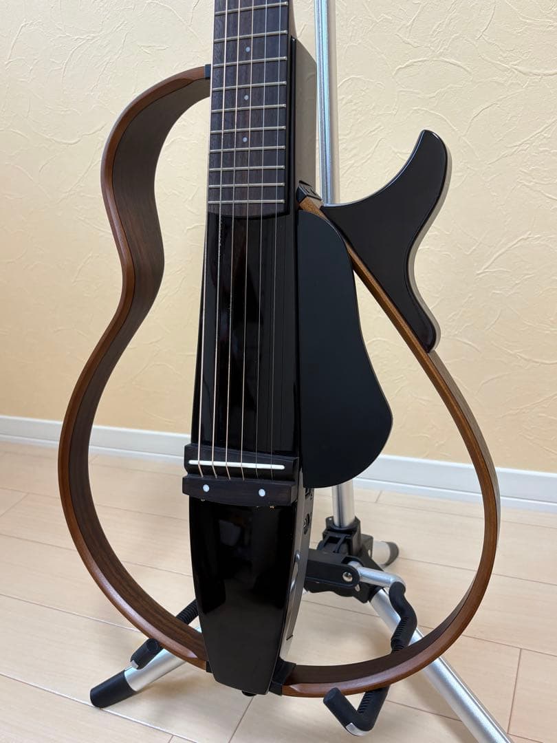 YAMAHA サイレントギターSLG200S カラー:トランスルーセントブラック