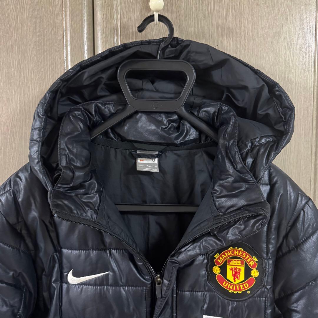 ナイキ製 マンチェスターユナイテッド中綿ジャケット Mサイズ/ブラック/刺繍