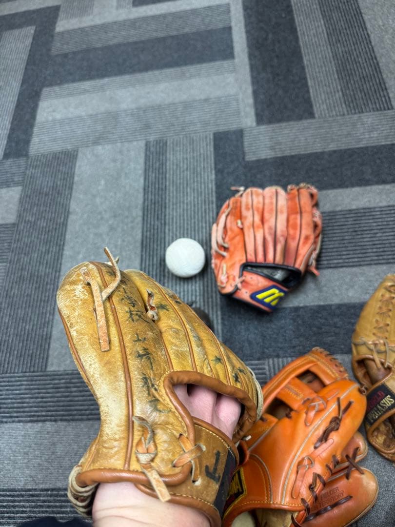 野球グローブ 5個