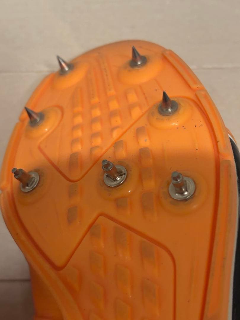 PUMA スパイクシューズ オレンジ/ブラック