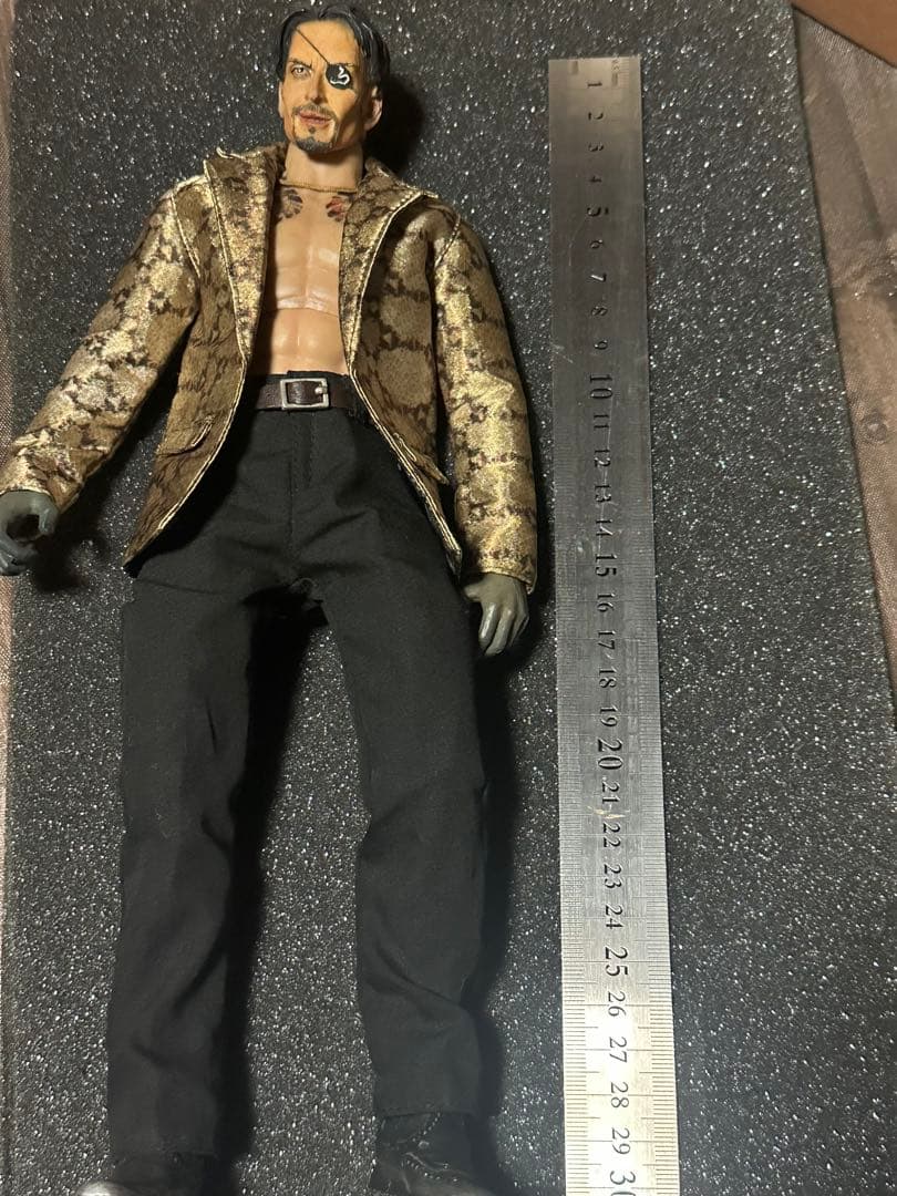 龍が如く 真島吾朗 1/6 12インチ アクションフィギュア 海外製