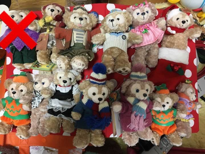 新品タグつきダッフィー  ぬいぐるみバッチセット