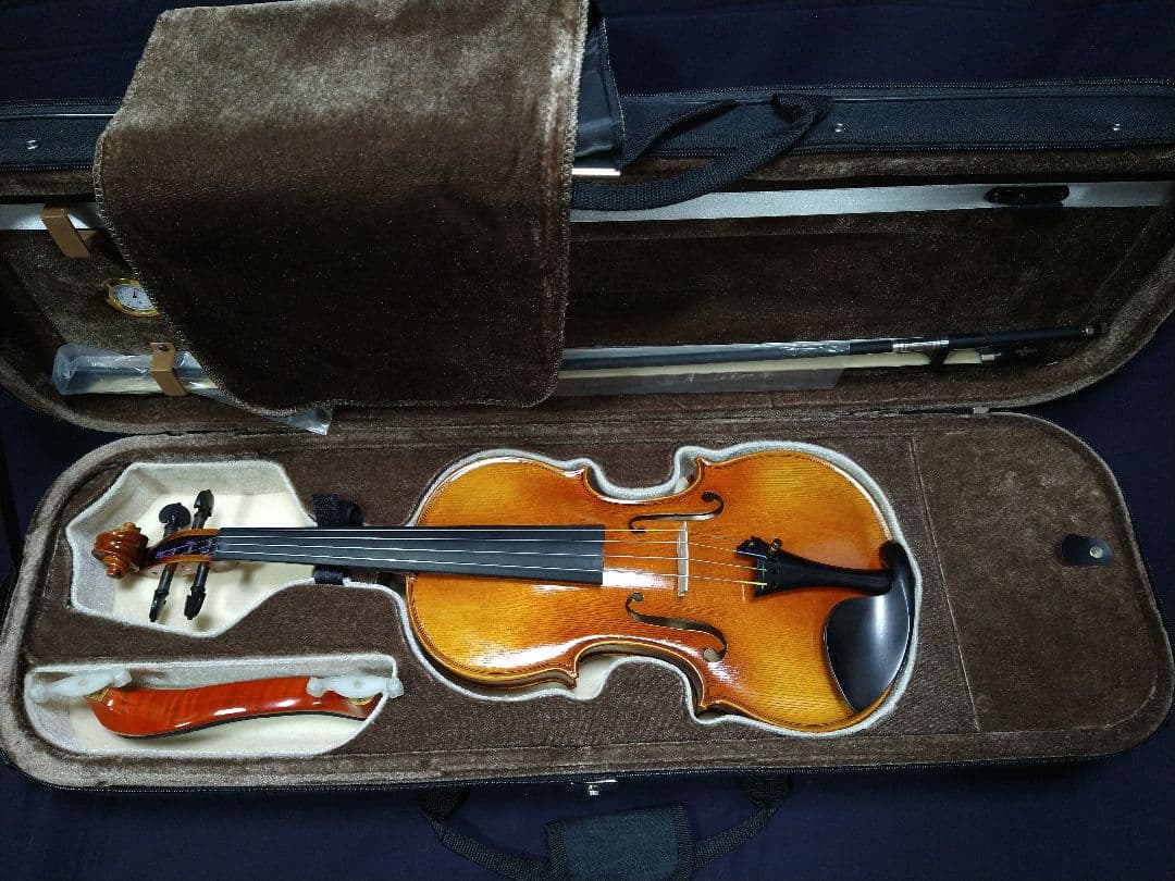 新品　オイルニス バイオリン　１ピース最高美しいトラ目メープルバック＆サイド板