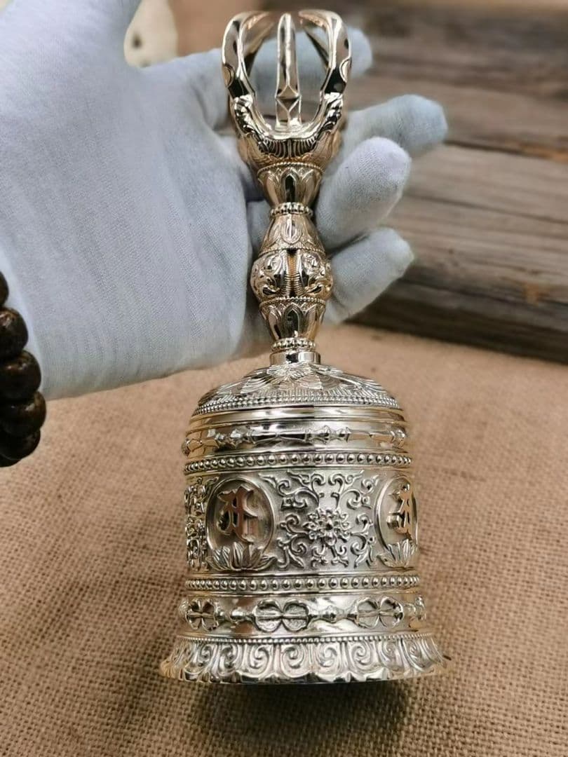 【修縁堂】密教法具 真言宗 鬼面の鈴 金剛鈴 種子字 金剛降魔法器仏具