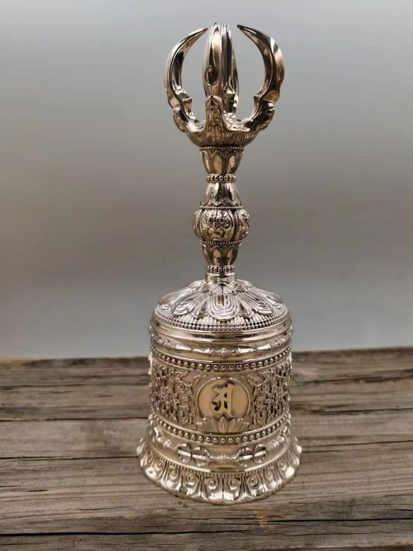 【修縁堂】密教法具 真言宗 鬼面の鈴 金剛鈴 種子字 金剛降魔法器仏具