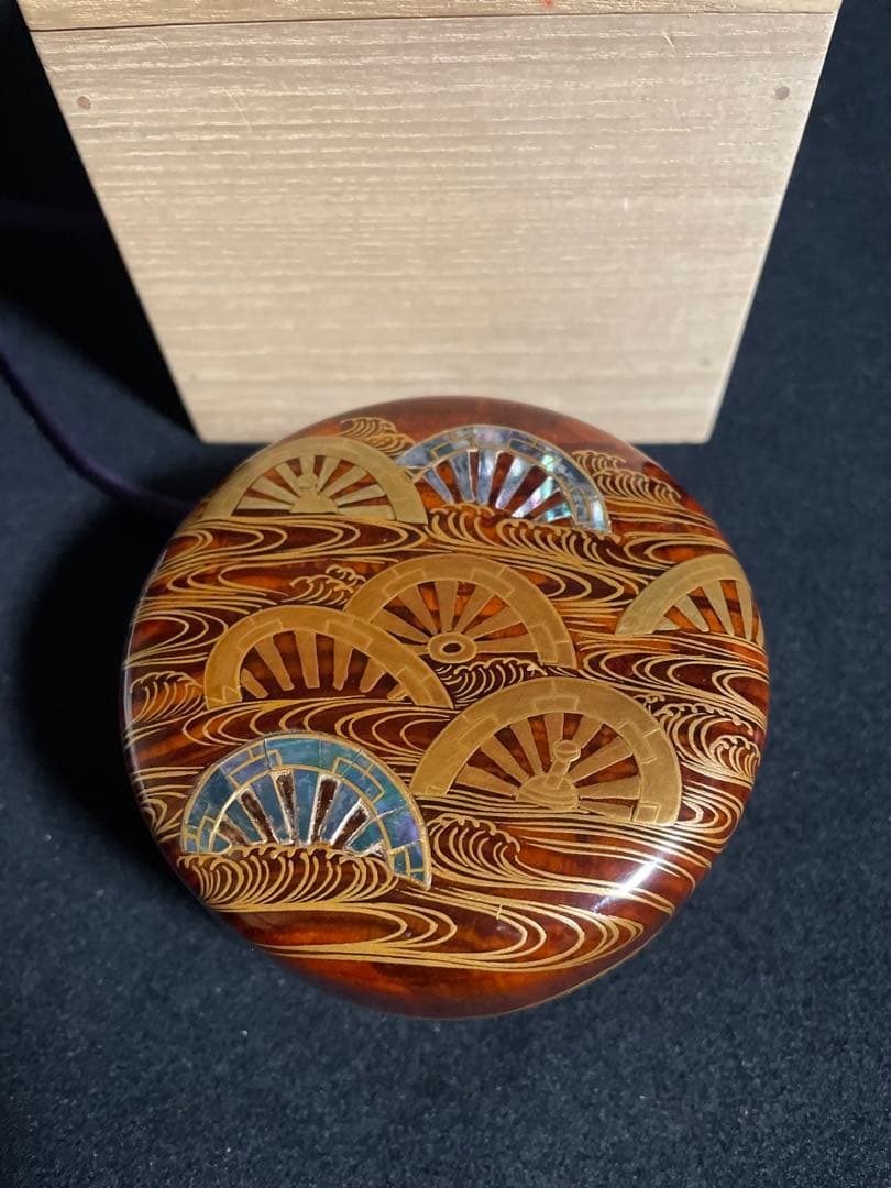 加賀蒔絵　松浦寛子作 恭永監修　螺鈿金蒔絵棗　御所車蒔絵 共箱付 高級茶道具