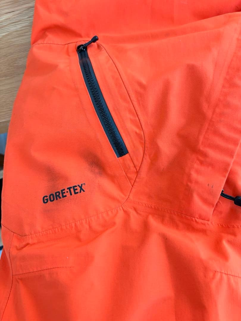 Burton AK GORE-TEX 2L スタッガーパンツ　オレンジ