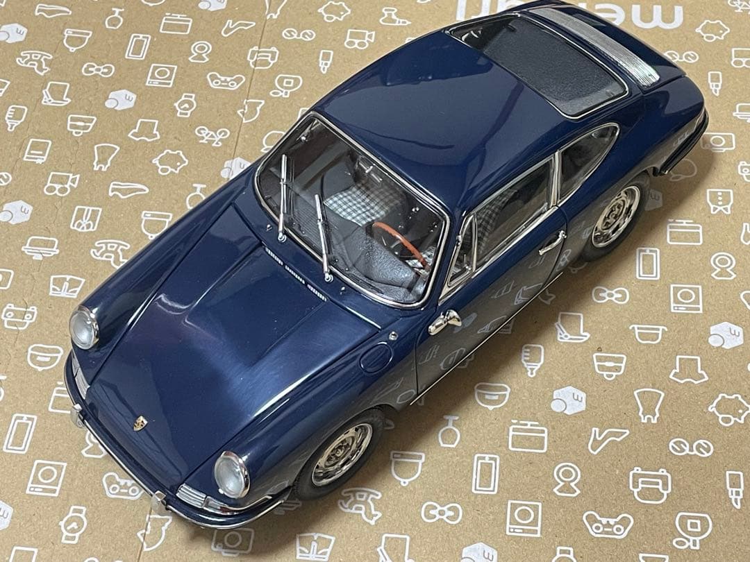 CMC 1/18 ポルシェ 901 1964 クーペ アイボリー　M-067
