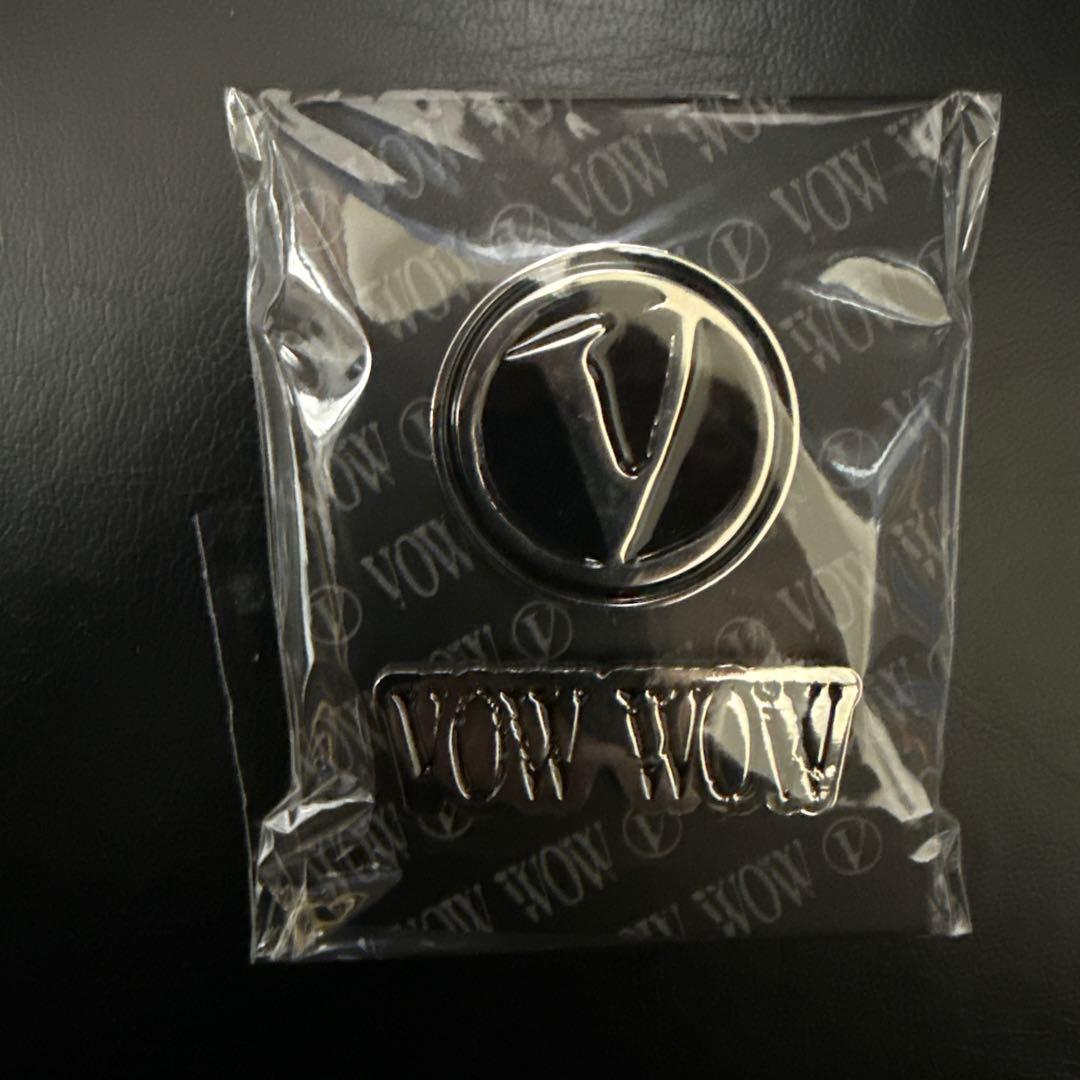 VOW WOW ピンバッジ　ゴールド　シルバー　2個セット