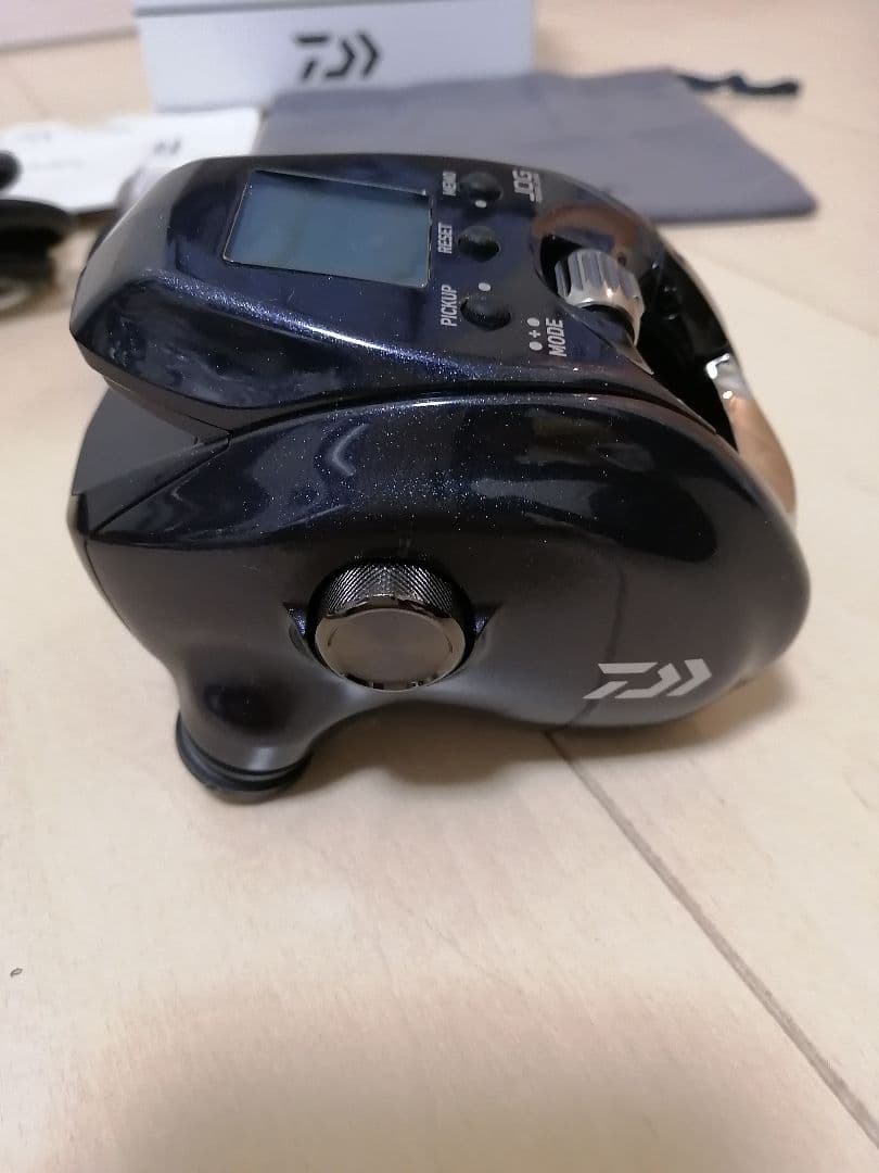 たかにー　[極美品] ダイワ　23 レオブリッツ 300J　 電動リール