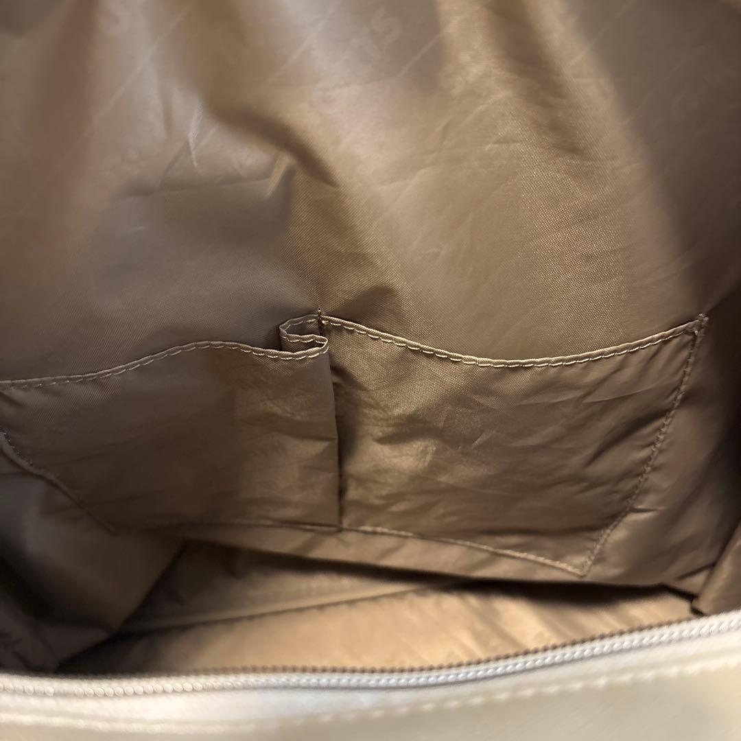 M・U キャラクター刺繍 バッグ 中型