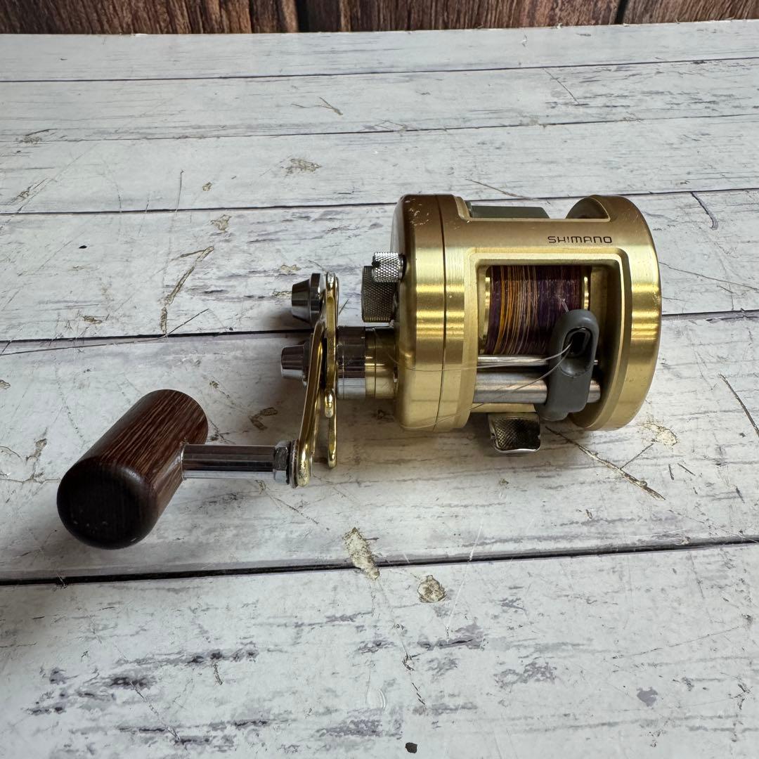 SHIMANO CALCUTTA 小船400 リール カルカッタ シマノ