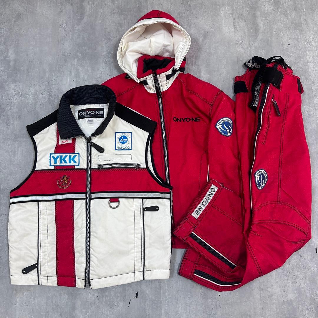 本格競技仕様 ONYONE フィンランド代表 スキーウェア 上下+ベスト付き M
