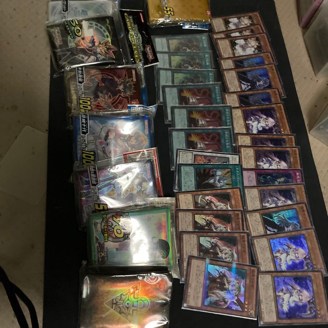 遊戯王　引退セット　コレクター用　スリーブ　プレイマット　デッキケース付き