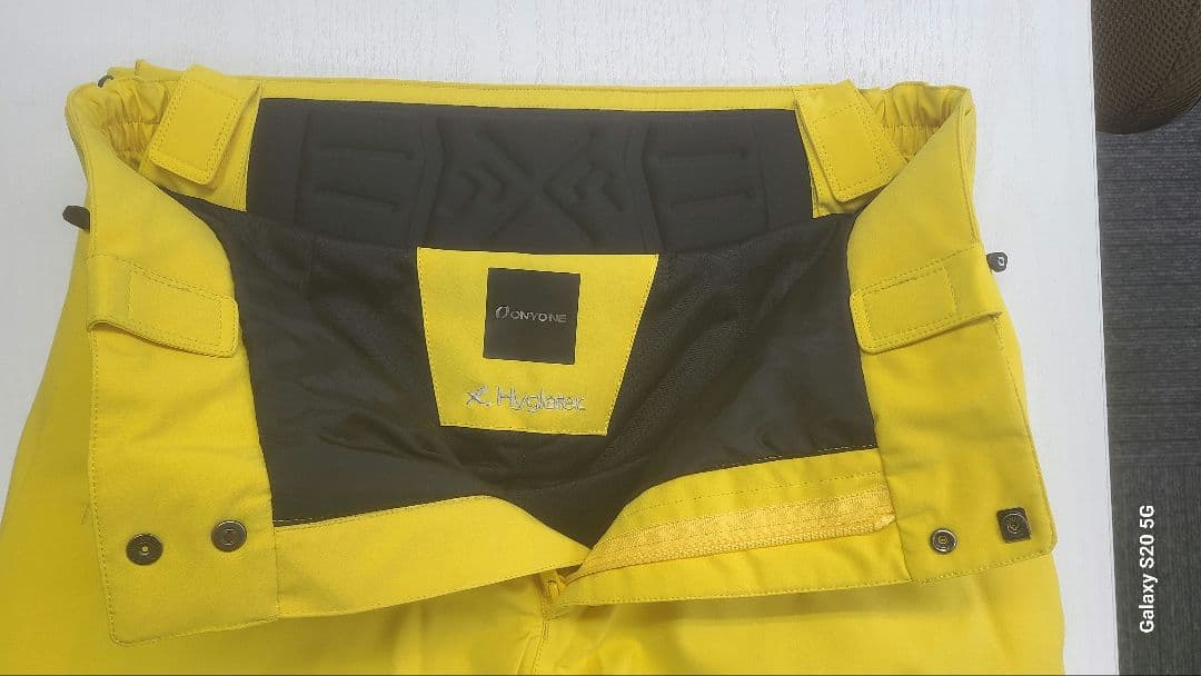 ONYONE (オンヨネ)スノーパンツ