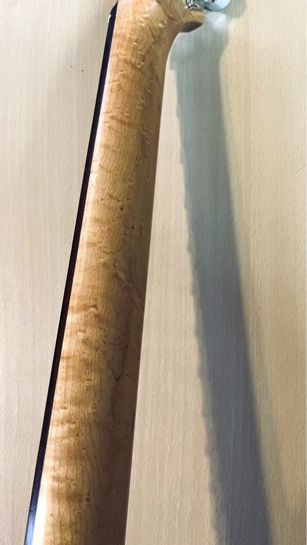 【バーズアイ・虎杢ネック】Galaxy Red風