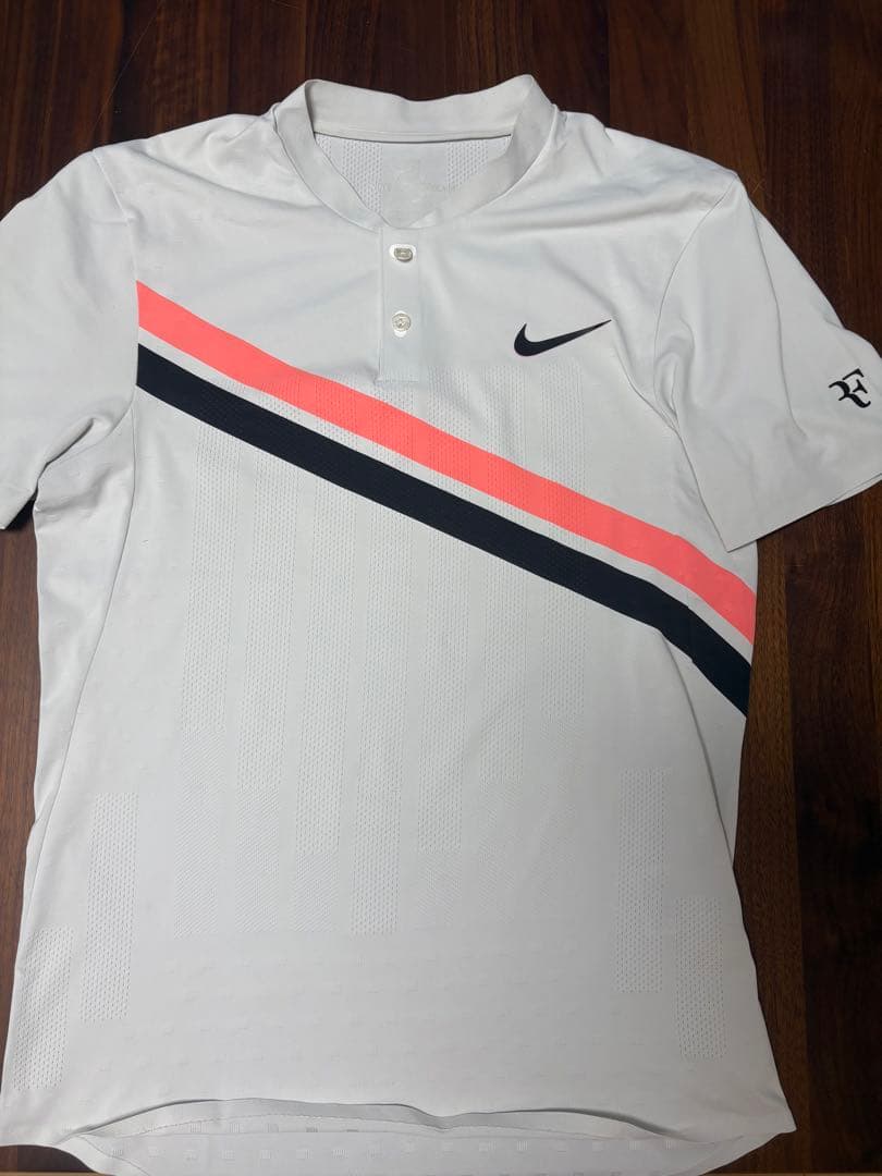 ナイキ2018 全豪 フェデラー 優勝モデル M 新品タグなし