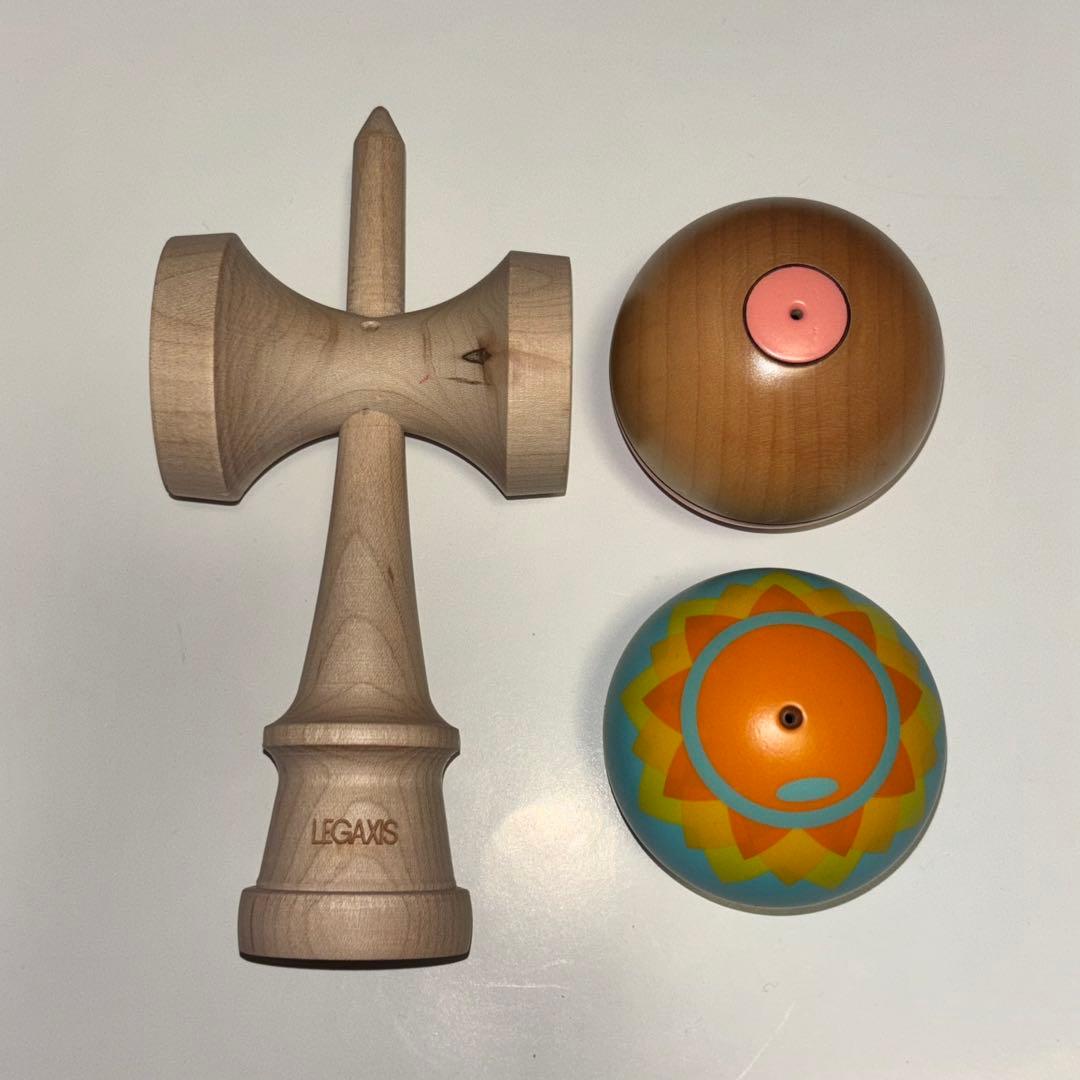 LEGASISxSOLコラボ&ソルスイーツクッション玉3点セット　けん玉