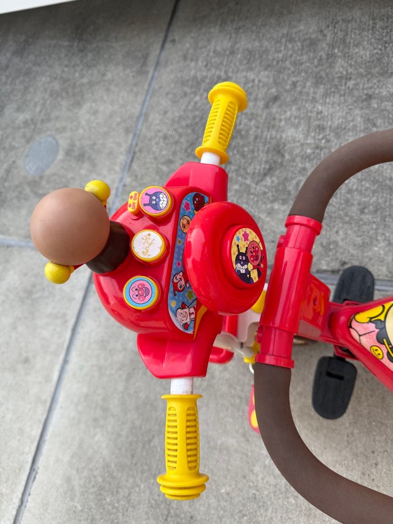 それいけ! アンパンマンデラックスII レッド 三輪車