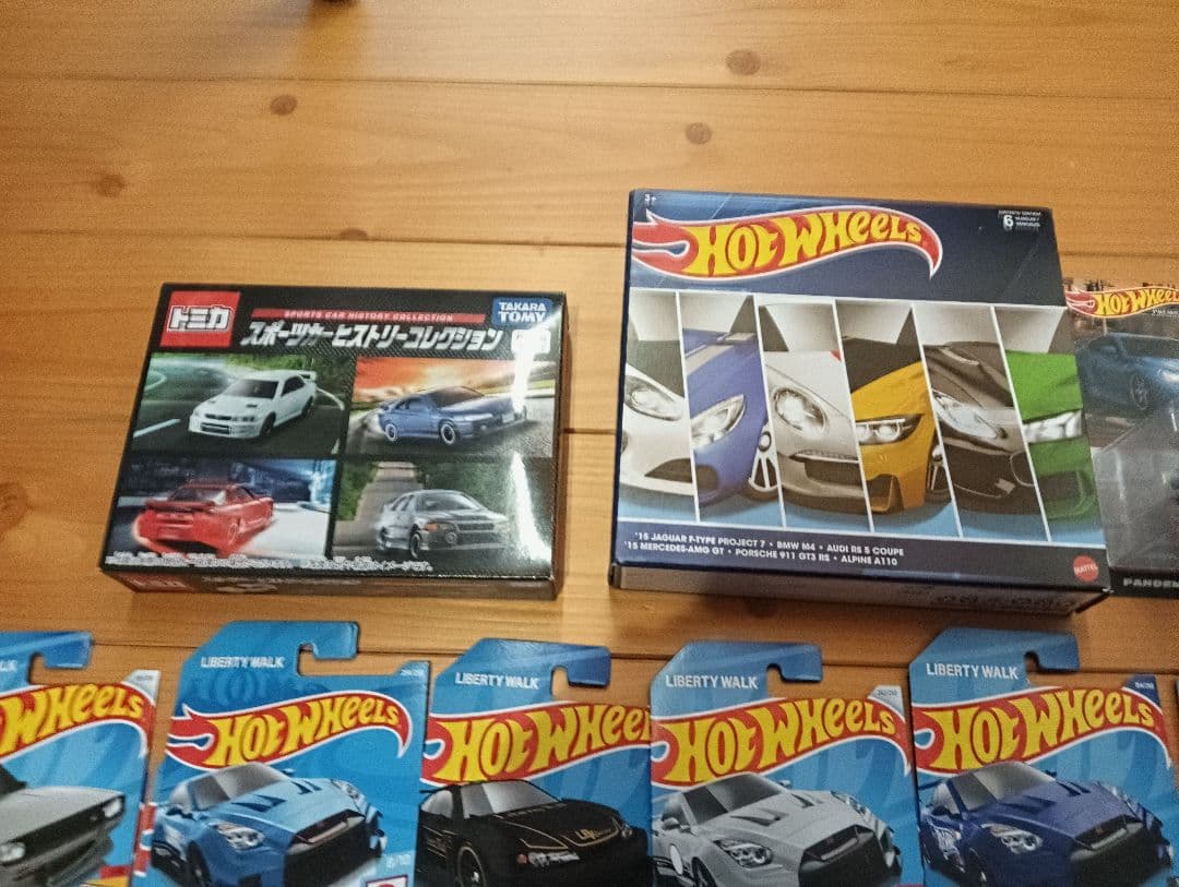 Hot Wheels ミニカーセット トミカ　マッチボックス　新品　日本車