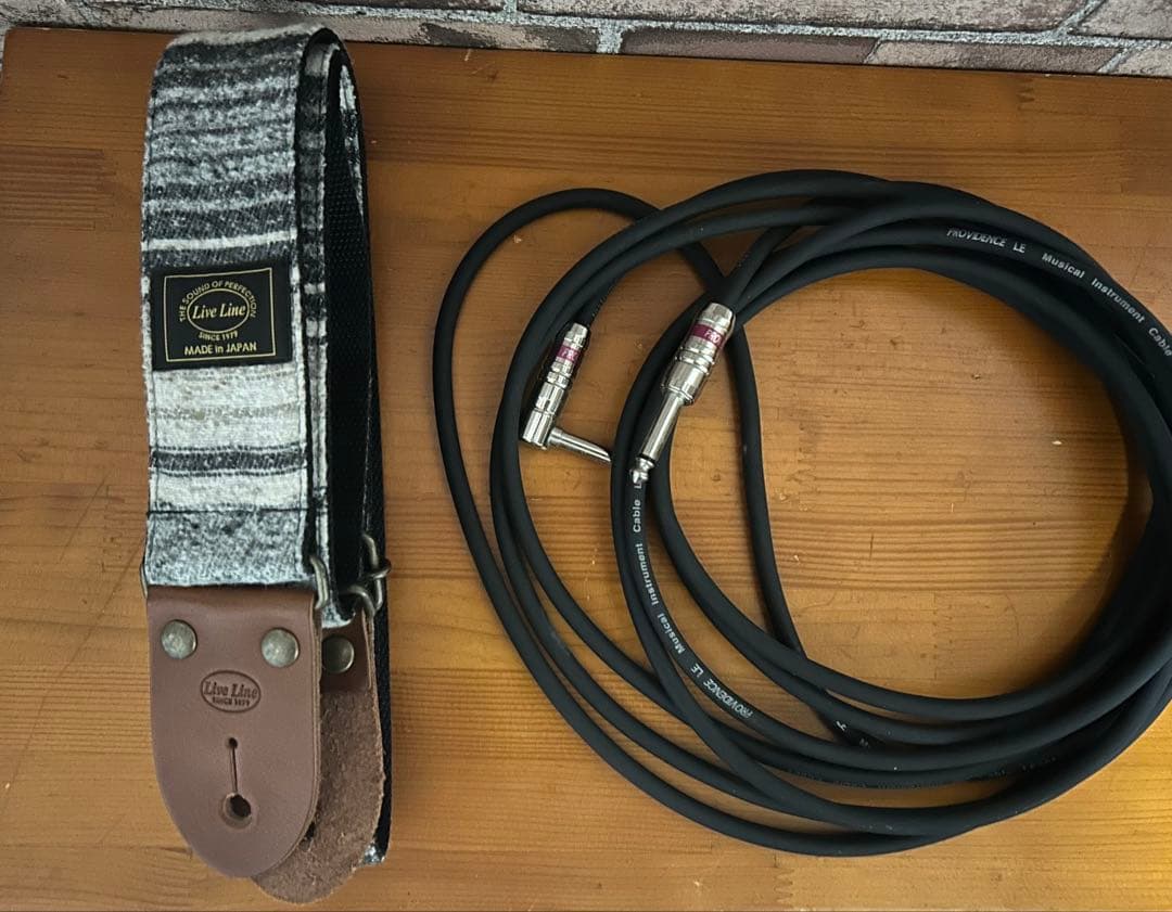 エ*.様 Fender Japan Precision Bass - Sシリアル