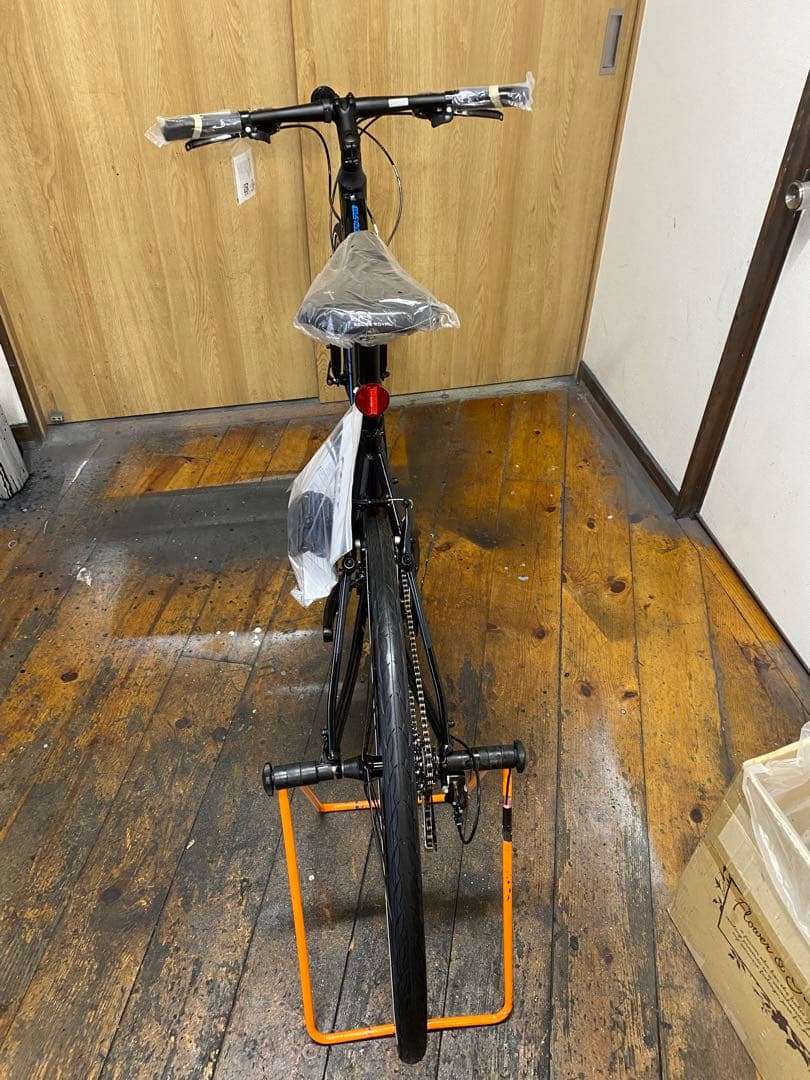 新車　クロスバイク　FELT VERZA SPEED　700C　24段変速